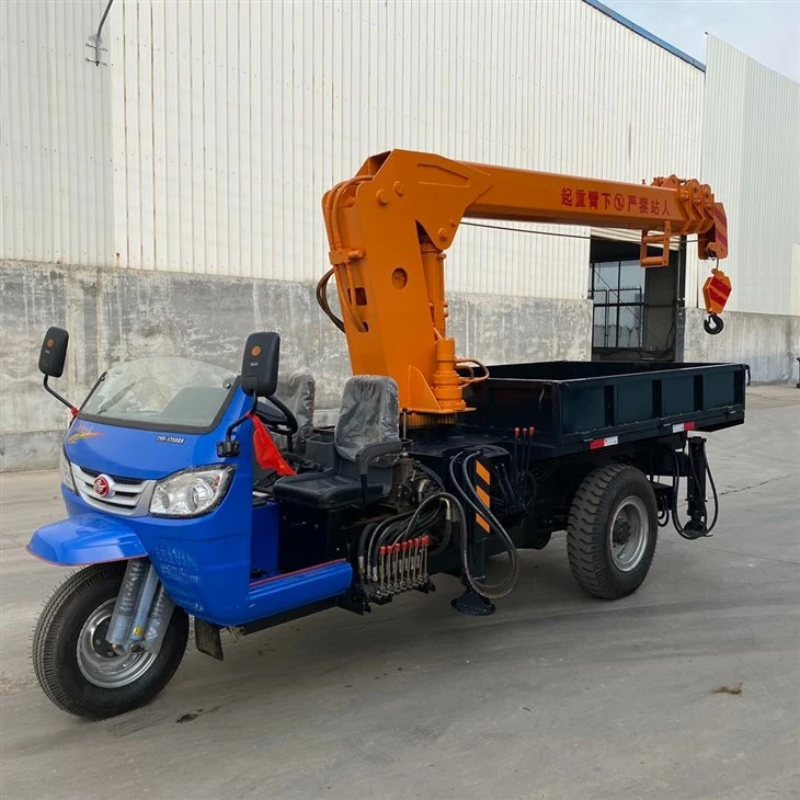 Diesel Truck Mounted Crane With Three Wheels